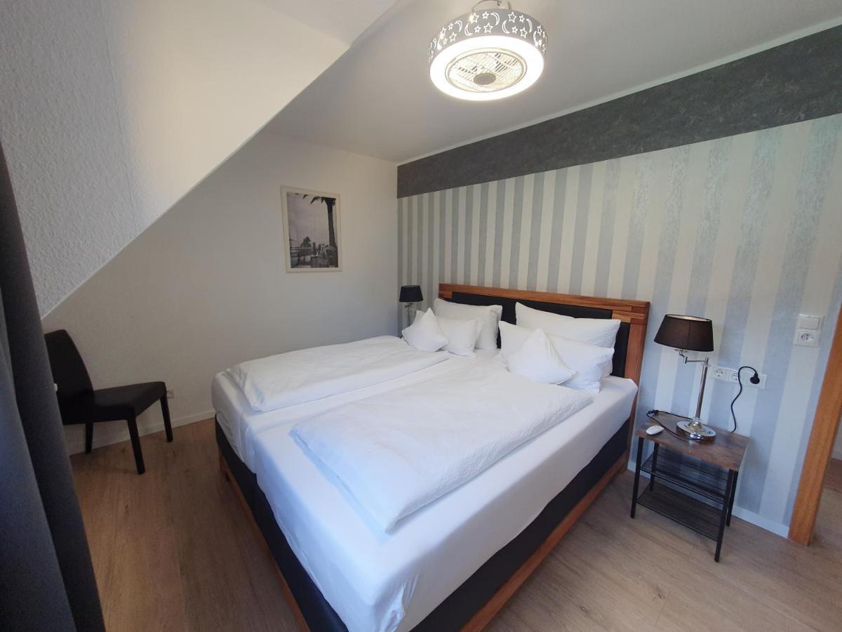 Gaestehaus Burgberg, Weinhaus Fries Kattenes Buitenkant foto