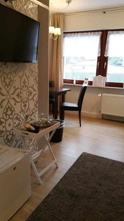 Gaestehaus Burgberg, Weinhaus Fries Kattenes Buitenkant foto